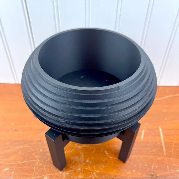 Indoor Planter Pot, The Frons Planter Pot, Drip Tray and Stand - Picture 3 of 11